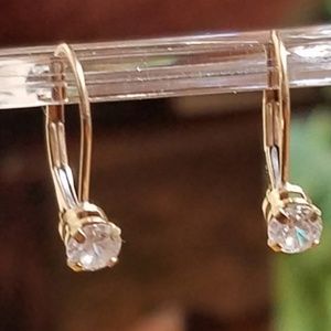 Vintage 10K solid yellow gold leverback earrings